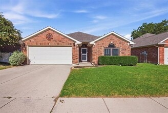 Building Photo - 8625 Stetson Dr