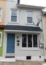 Building Photo - 536 Hayes St