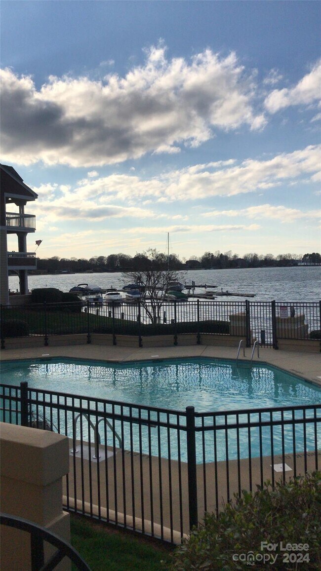 837 Southwest Dr Unit 37, Davidson, NC 28036 Condo for Rent in