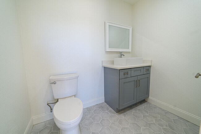 Foto del edificio - 1726 Ridge Rd