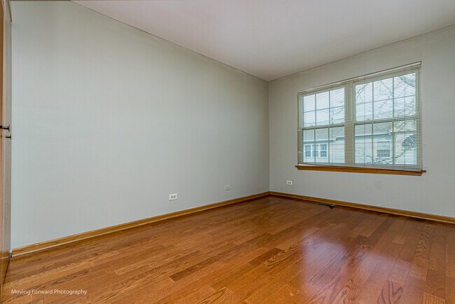 Building Photo - 149 White Branch Ct N
