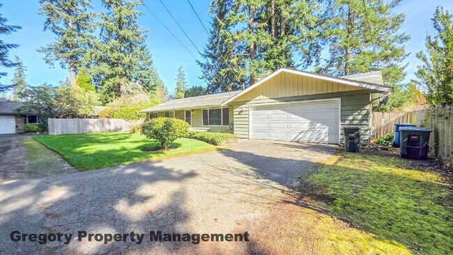 Foto del edificio - Edmonds Rambler – Prime Location & large back yard!