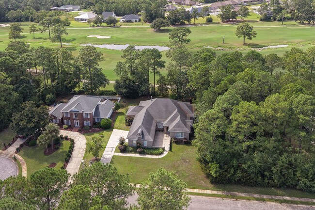 Foto del edificio - 632 Magnolia Cir