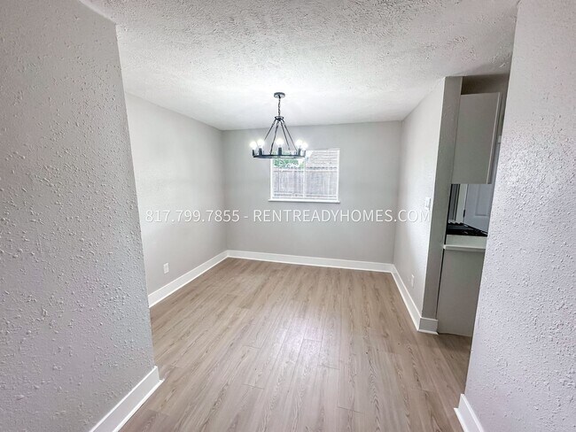 Foto del edificio - 3305 Scotch Moss Ln