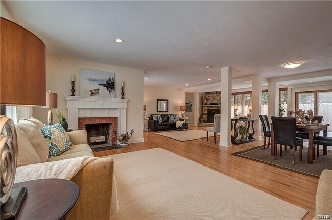 Foto del edificio - 301 Bradford Pkwy