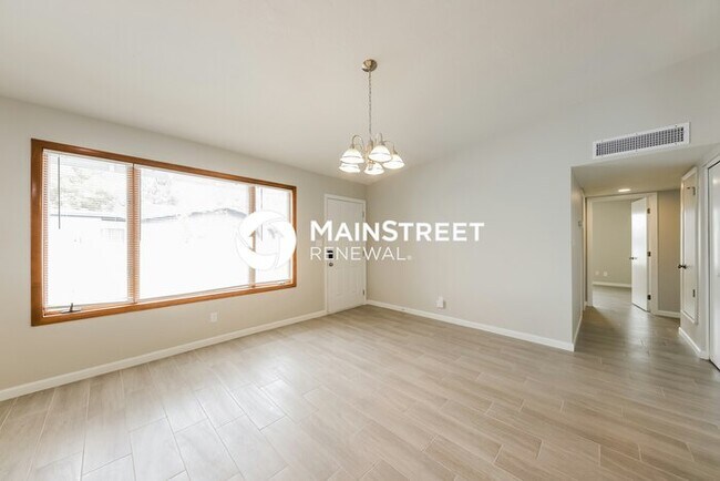 Foto del edificio - 3 Bedroom Pet-Friendly Home in Phoenix, AZ...
