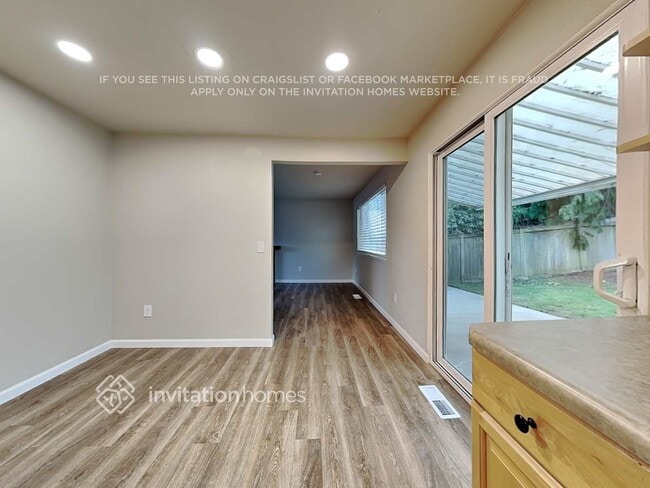 Building Photo - 34811 27th Ave SW