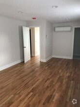 Building Photo - 70 Courtland St
