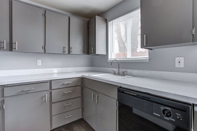 Foto del edificio - 1 bedroom 1 bath newly renovated unit at Shenandoah !