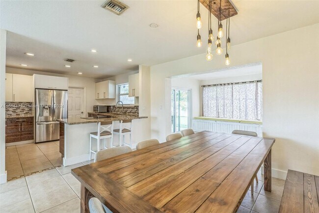 Foto del edificio - 6931 SW 2nd St