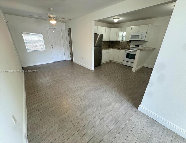Foto del edificio - 1030 NW 32nd St