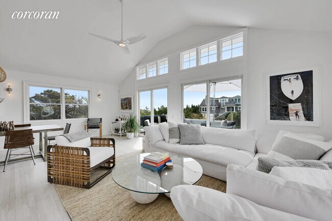 Foto del edificio - 85 Hampton Ln