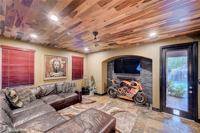 Foto del edificio - 3030 Via Sarafina Dr