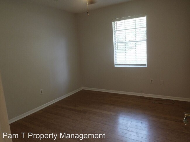 Foto del edificio - 3 br, 1.5 bath House - 204 Holiday Circle
