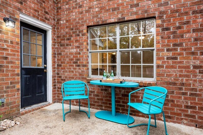 Foto del edificio - 1475 Nantahala Blvd