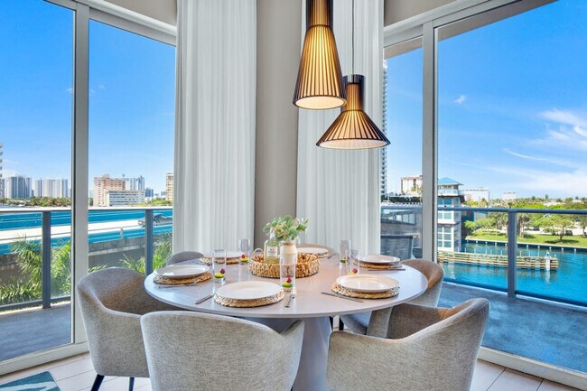 Foto del edificio - 4010 S Ocean Dr