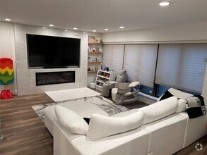 Building Photo - 14 Squirrel Hill