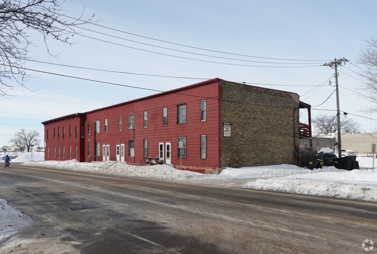 Building Photo - 416 10th Ave