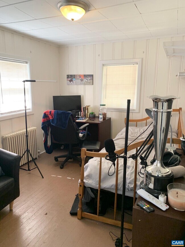 Foto del edificio - 111 Chelsea Dr