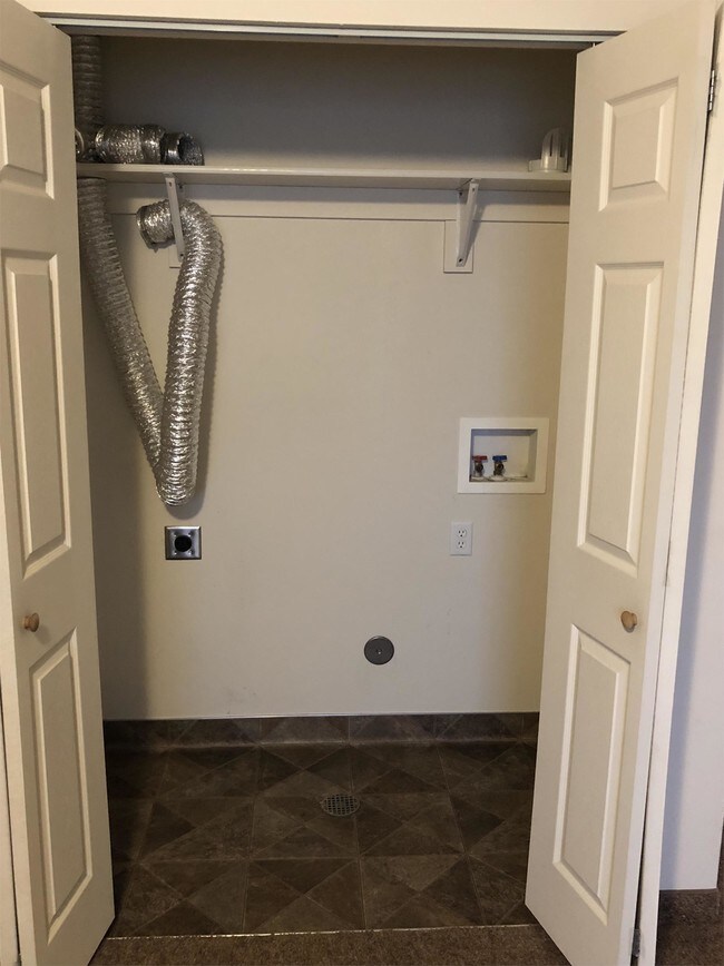 Building Photo - 5100 4th Ave N