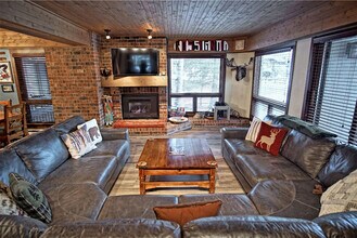 Building Photo - 2286 Apres Ski Way
