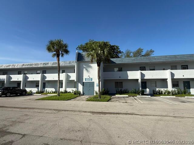 Building Photo - 2828 Casita Way