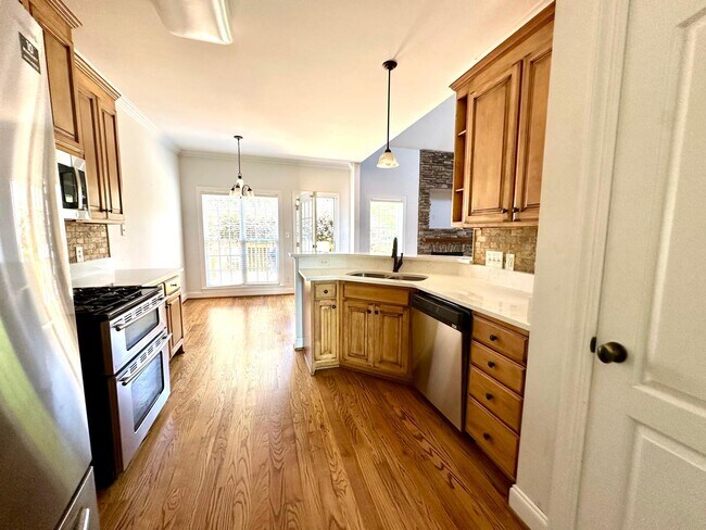 Foto del edificio - 4852 Knollview Dr