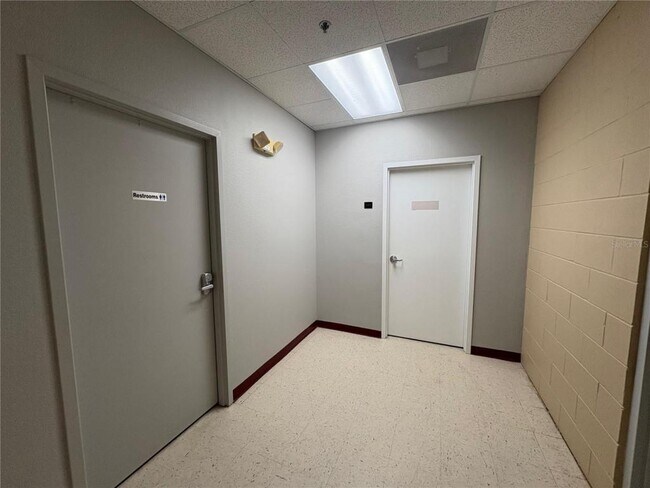 Foto del edificio - 13250 N 56th St