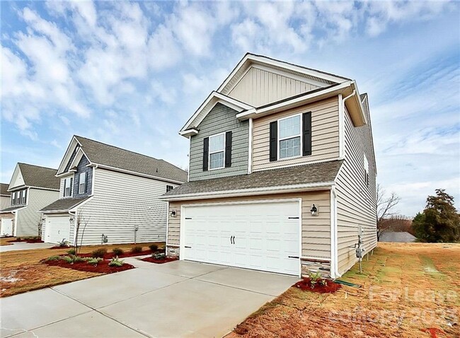 Building Photo - Stunning Almost New Home in desirable Chat...