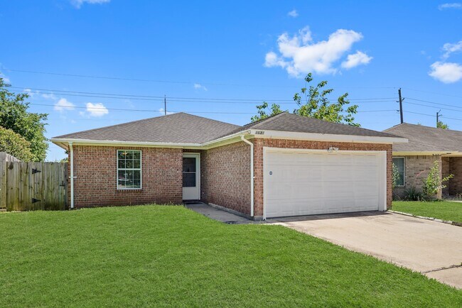 Building Photo - 1631 Quail Run