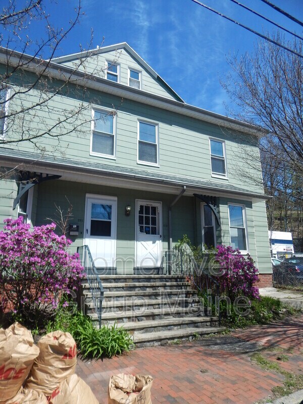 Building Photo - 219 Valley St