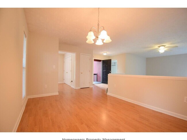 Building Photo - 5840 Horton Place