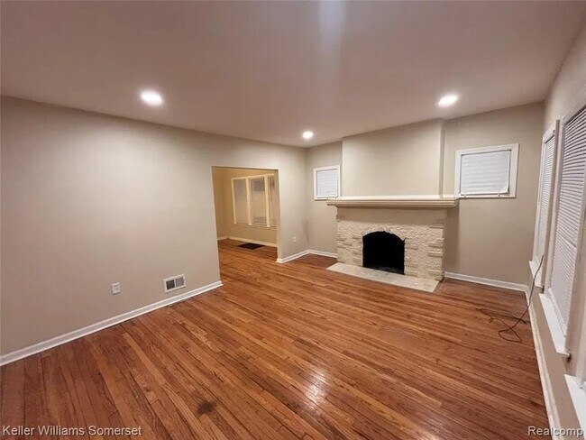 Foto del edificio - 16174 Princeton St