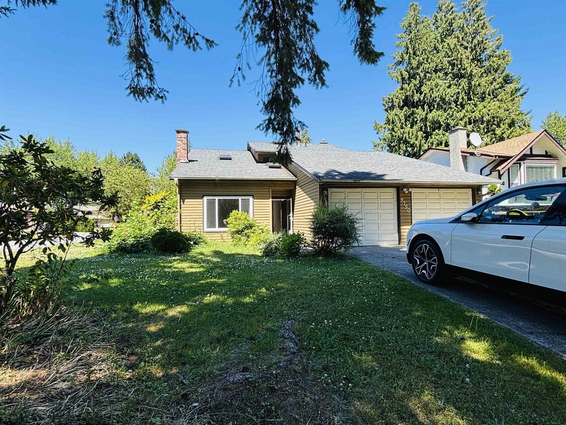 Primary Photo - 9750-155A 155a St