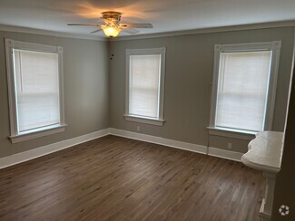 Building Photo - 2896 W McMicken Ave