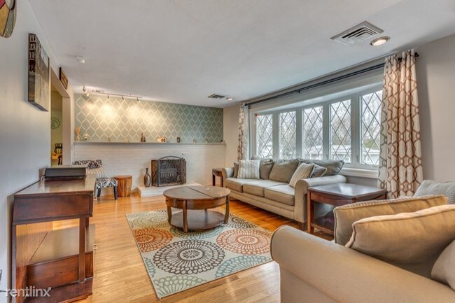 Foto del edificio - 4 br, 2.5 bath House - 16 Sunset Drive