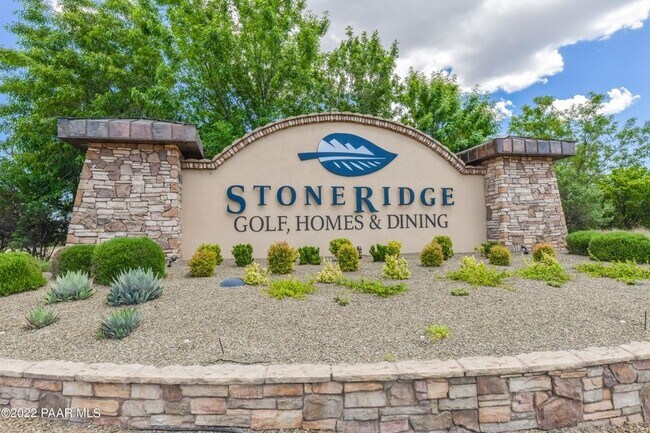 Foto del edificio - 1079 Hobble Strap Ln