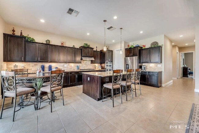 Building Photo - 9845 Sea Breeze Ln