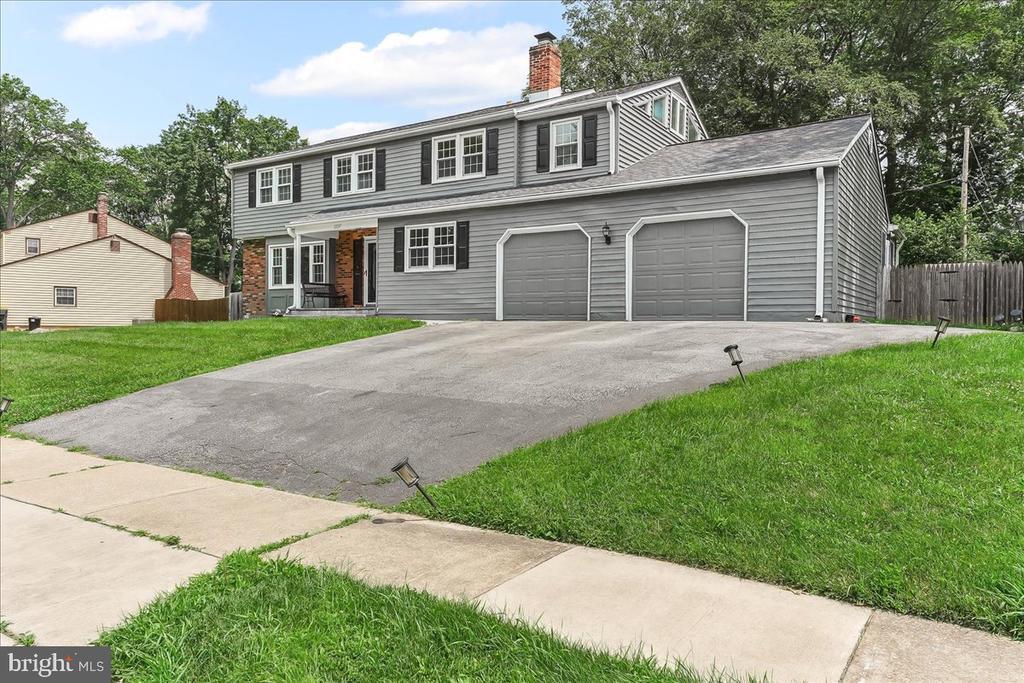 Foto principal - 2237 Inwood Rd