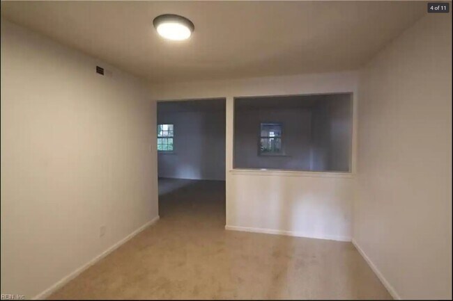 Dining - 119 Hampstead Ct