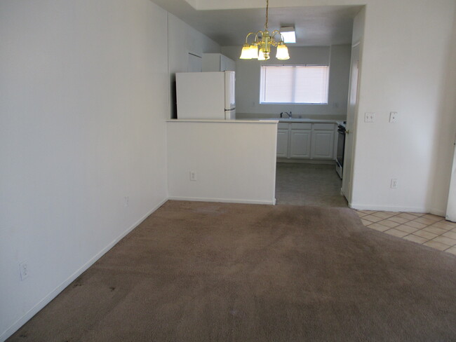 Building Photo - 5125 W Reno Ave