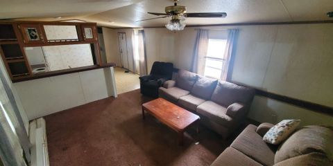 Foto del edificio - 8364 Cedar St