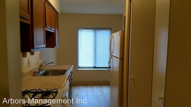 Building Photo - 1 br, 1 bath House - 1513 FOREST GREEN DR