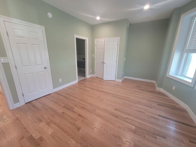 Foto del edificio - 2931 N Calvert St