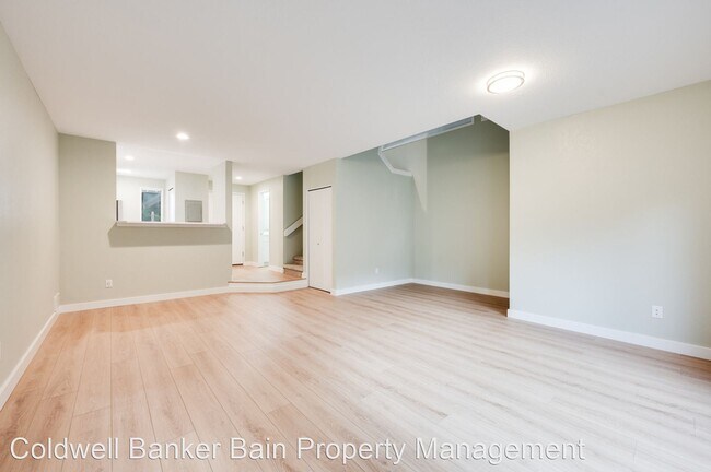 Building Photo - 2 br, 1.5 bath House - 9905 NE 135th Place