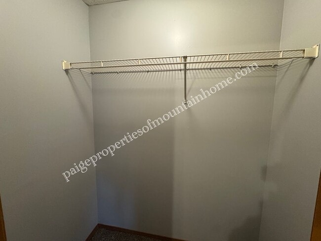 Foto del edificio - 406 S 3rd St