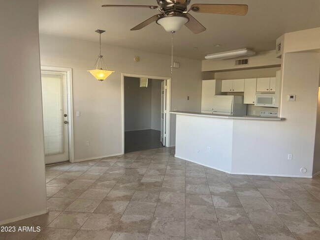 Foto del edificio - 9550 E Thunderbird Rd