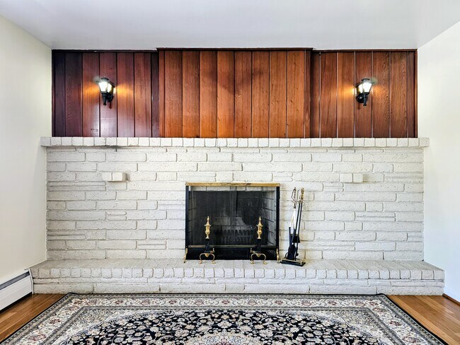 Foto del edificio - 13 Frederick Ave