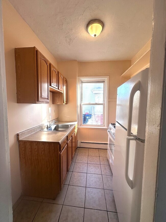 Building Photo - 6 Young Ave