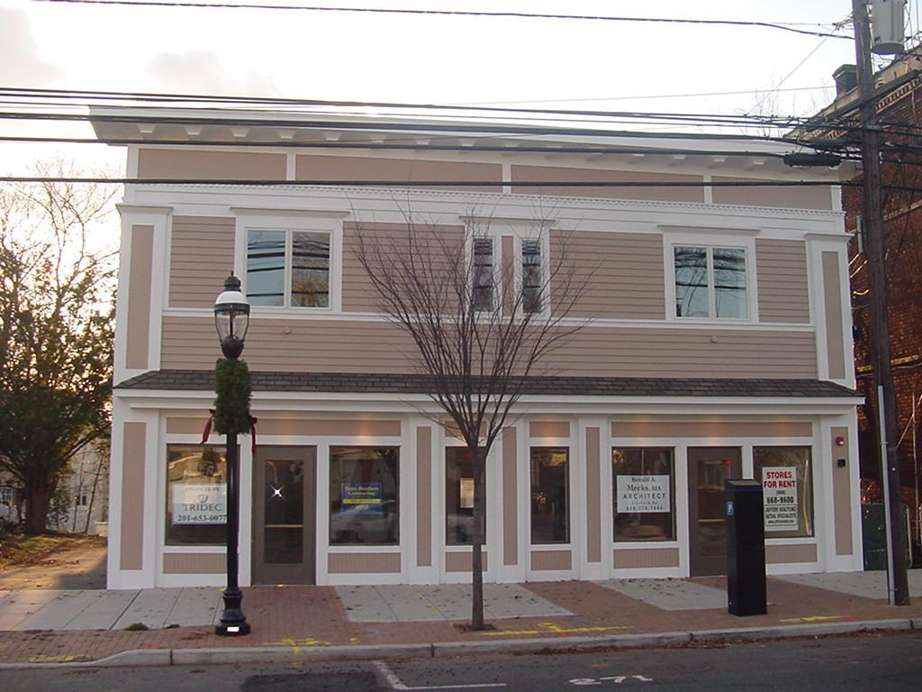 Primary Photo - 304-306 Centennial Ave